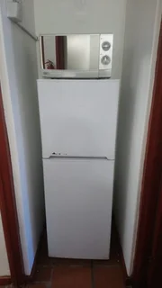 Bachelor Apartments R9000 pp pm   X 12