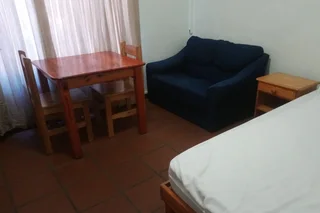 Bachelor Apartments R9000 pp pm   X 12