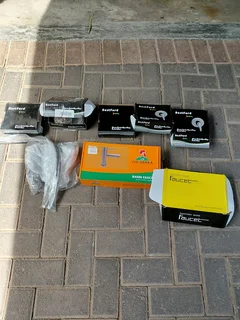 5x Bathroom mixers &amp; 9 Led light Bar