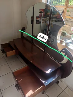 Vanity - Ad posted by Gumtree User