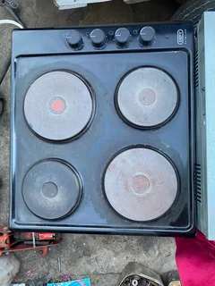 KIC oven with stove and extractor