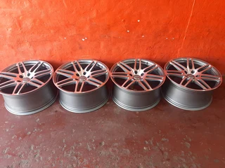 21 inch audi Q7 mag rims available for sale