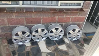 Renault 16inch rims for sale