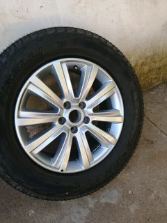 1x rim and a tyre for Amarock 18"
