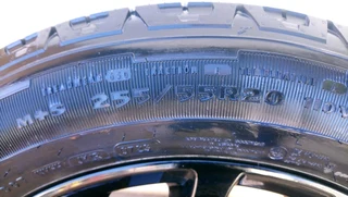 Rim and tyre for Ford everest sports size 20