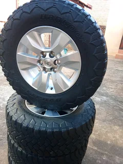 EXCELLENT CONDITION OF RIMS AND TYRES