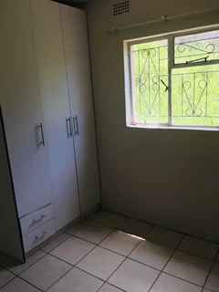 1 bedroom flat - Ncambedlana