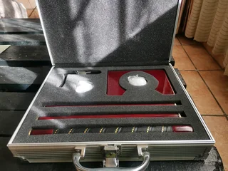 Portable putting set