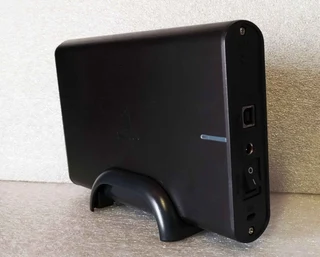 iomega 3.5&#39;&#39; Hard Drive Enclosure For Sale