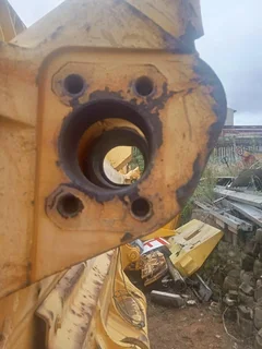 Komatsu D475 Semi-Universal Blade (No Push Arms)