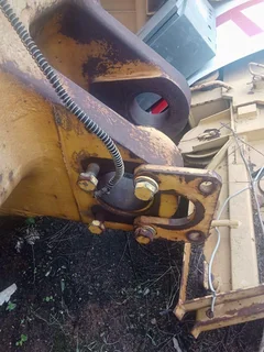 Komatsu D475 Semi-Universal Blade (No Push Arms)