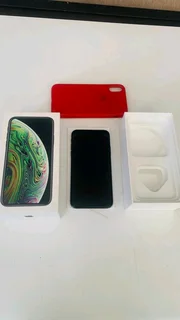 IPHONE XS 64GIG