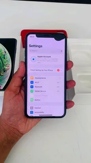 IPHONE XS 64GIG