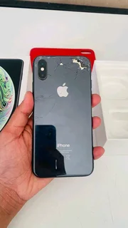 IPHONE XS 64GIG