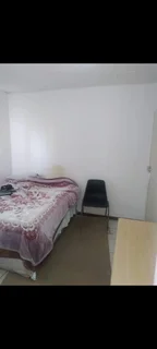 Room sunnyside pleine and spy