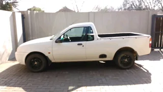 Ford Bantam 1.3i 2005 model R55000 negotiable