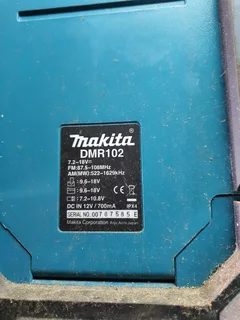 Makita dmr102 portable radio
