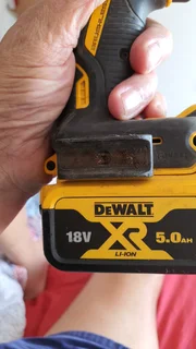 Dewalt drill 4 batt and charger