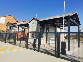 MOVE TO EDEN LIFESTYLE AND SECURITY ESTATE ON 1 MAY!