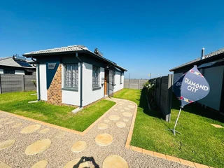 House in Silverton For Sale
