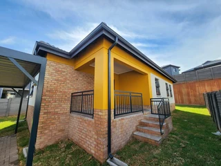 House in Theresapark For Sale