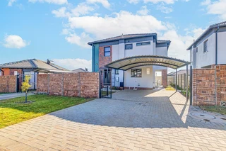 House in Protea Glen For Sale