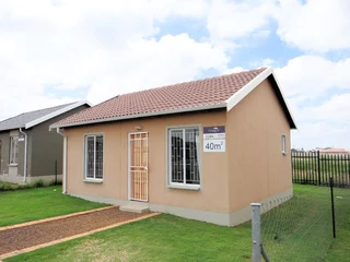 House in Savannah Park For Sale