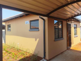 House in Protea For Sale
