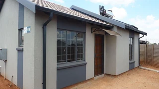 House in Tembisa Central For Sale