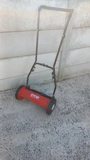 Ryobi hand reel mower