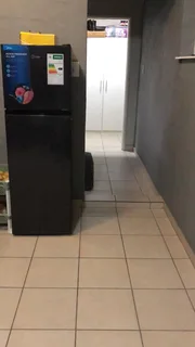 One bedroom/ bachelor apartment for rent in Bryanston- 063 264 6667