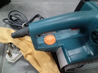 WIDE-BELT SANDER