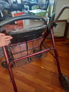 3 wheel &amp; 4 wheel rollators &amp; Walker