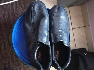 Men's shoe size 14