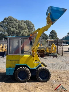 Komatsu SK05 Skidsteer Loader
