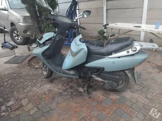 125cc Scooter stripped for parts