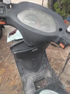 125cc Scooter stripped for parts