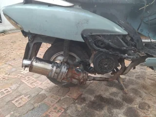 125cc Scooter stripped for parts
