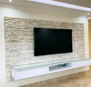 professional tiler available