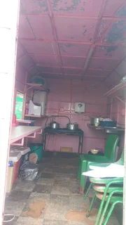Mobile kitchen/ food truck