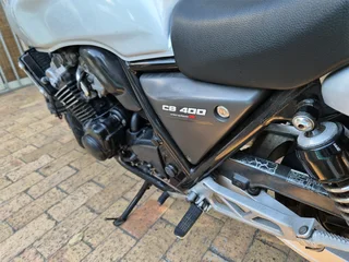 Honda CB 400 Super Four