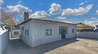 Rental rooms - Whattsp 079 384 6601 0r call  0736657875