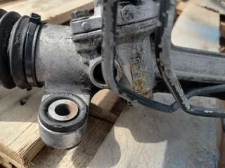 TOYOTA RUNX RSI STEARING RACK