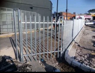 Clearvue  Fencing from R750  per linear metre installed/  Palisade Fencing from R1250 per metre
