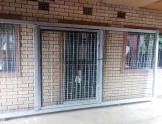 Clearvue  Fencing from R750  per linear metre installed/  Palisade Fencing from R1250 per metre