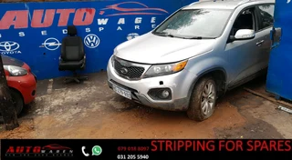 Stripping Kia Sorento