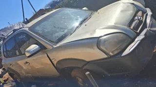 Stripping Hyundai Tucson