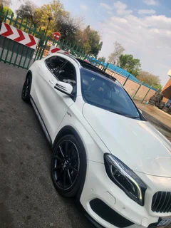 Mercedes Benz gla45 AMG 4matic