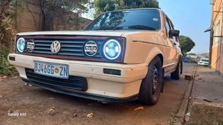 VW Golf Mk1 (1.4 carberated, 5Speed)