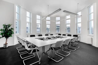 All-inclusive access to professional office space for 10 persons in Regus Eastlands Office